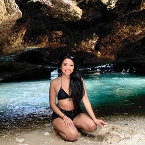 Meet your Posher, Angelica